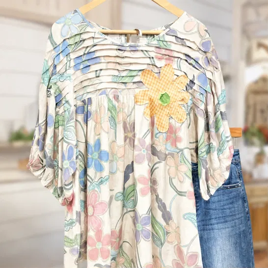 Meadowlark™ – Pleated Yoke Floral Puff-Sleeve Blouse + 50% OFF