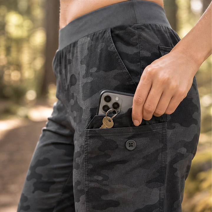 Wanderlee™ – Lightweight 6-Pocket Quick-Dry Hiking Cargo Capris + 50% OFF